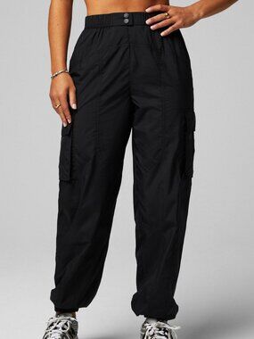FABLETICS Lightweight Cargo Joggers Nylon - Medium - NWT NEW